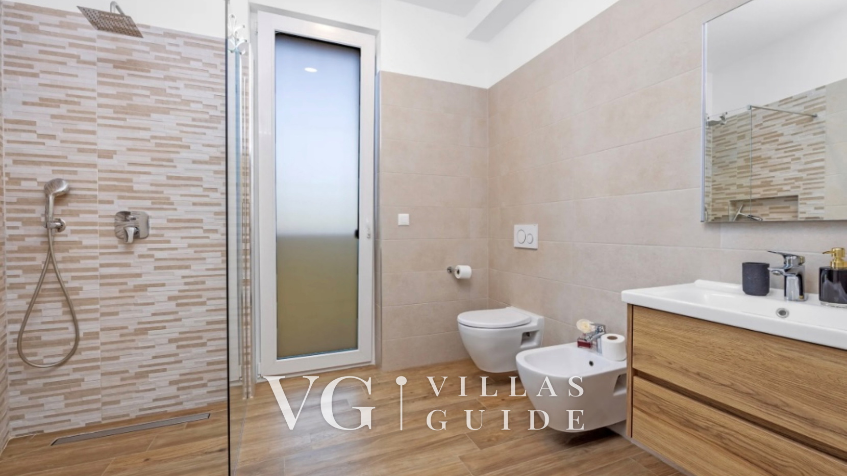 Villa Pinus Bathroom