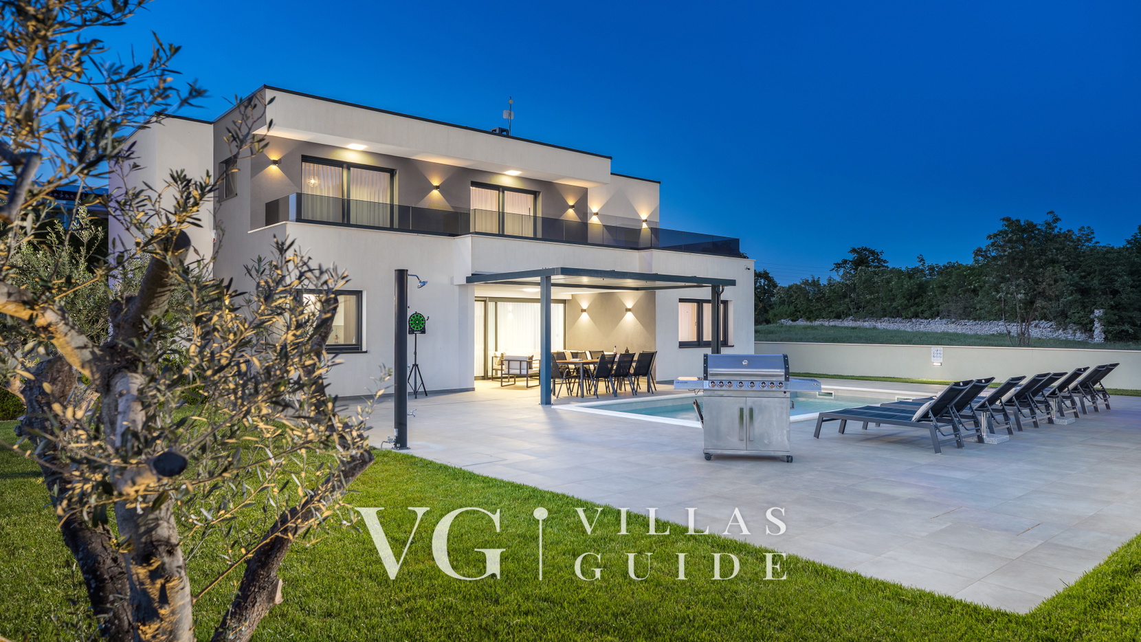 Villa Ana - Svetvinčenat Dvorište i vanjski dio objekta