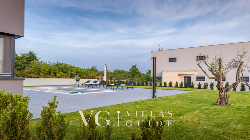 Villa Ana - Svetvinčenat Garten und Außenbereich