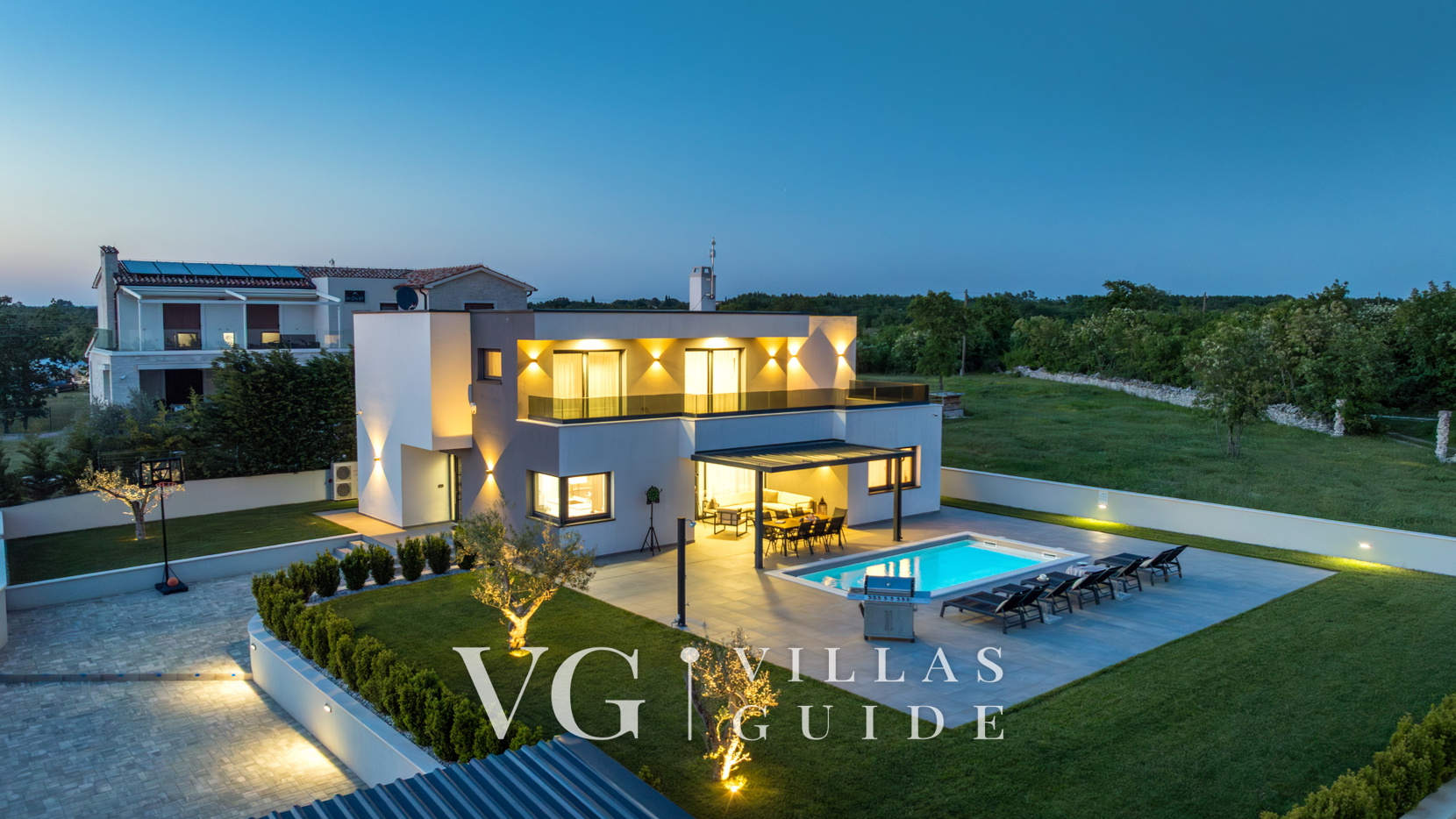 Villa Ana - Svetvinčenat Dvorište i vanjski dio objekta