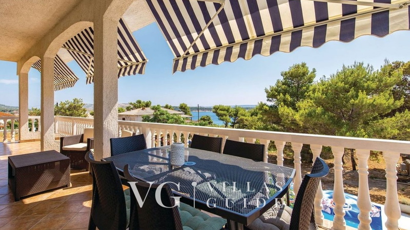 Apartment with pool Lucia Contenuto aggiuntivo