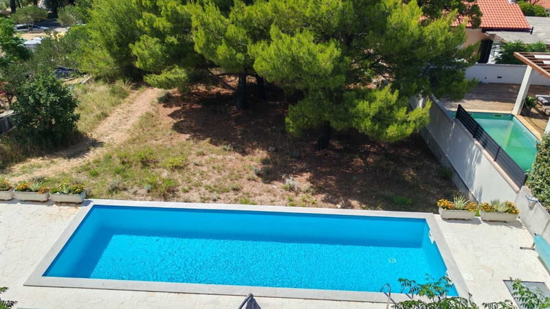 Apartment with pool Lucia