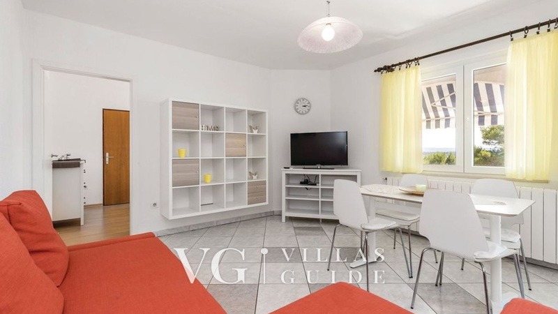 Apartment with pool Lucia Soggiorno