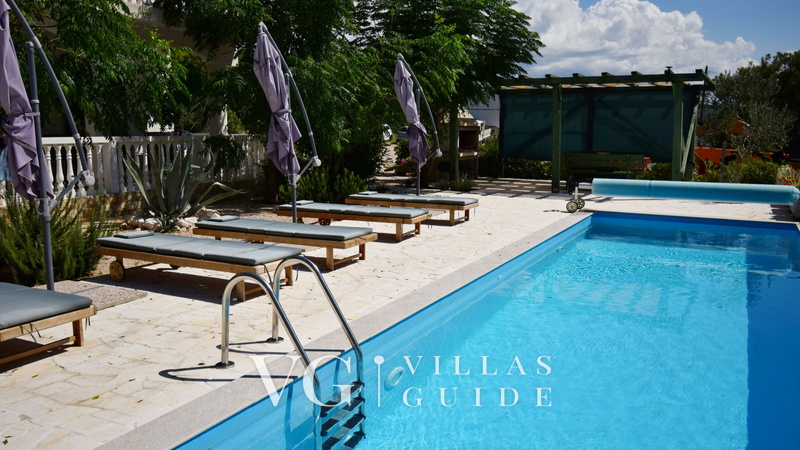 Apartment with pool Kristina