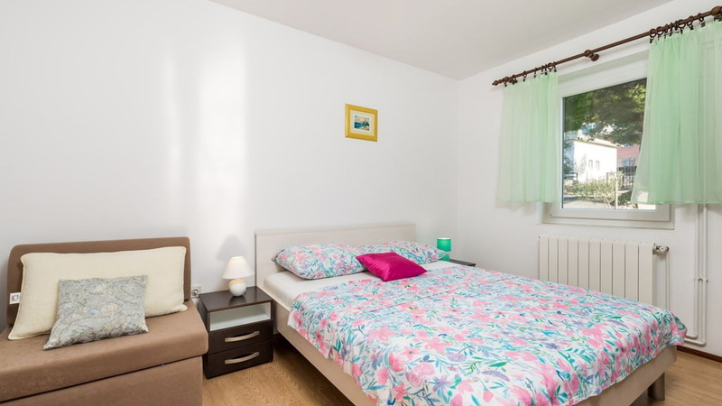 Apartment with pool Kristina