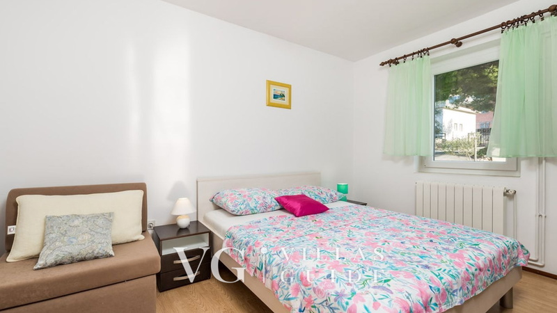 Apartment with pool Kristina