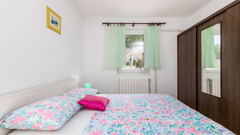 Apartment with pool Kristina