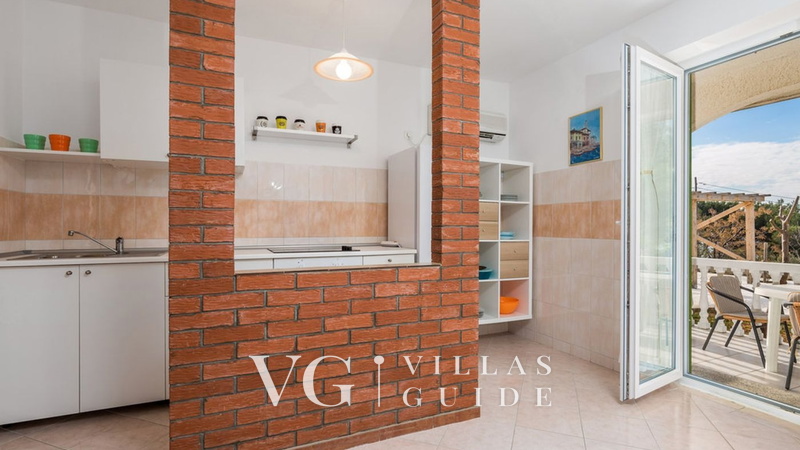 Apartment with pool Kristina