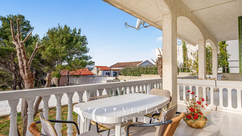 Apartment with pool Kristina