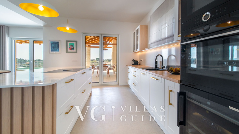 Villa Rabella – private luxury villa Croatia island Kuhinja