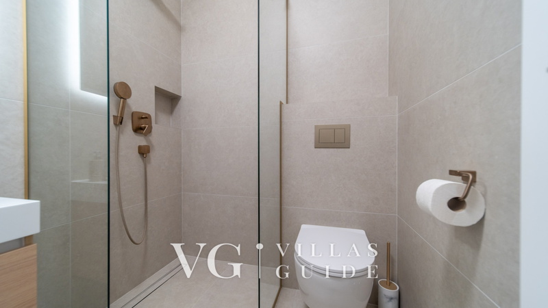 Villa Rabella Bathroom