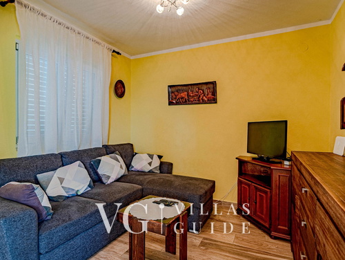 House Pelegrin with pool