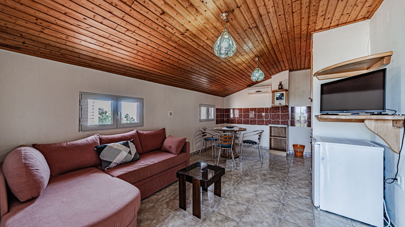 House Pelegrin with pool