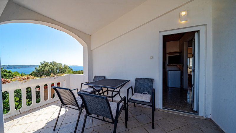 House Pelegrin with pool
