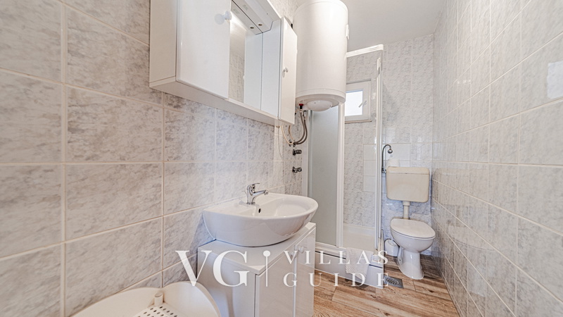 House Pelegrin with pool Bagno