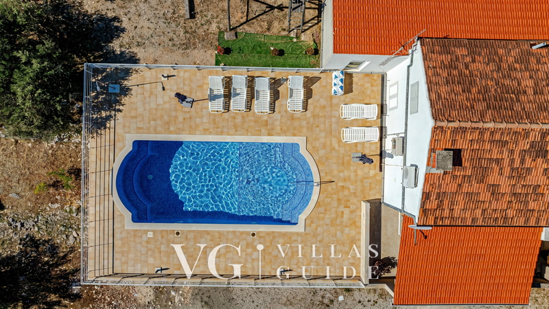 House Pelegrin with pool Giardino e esterni della proprietà