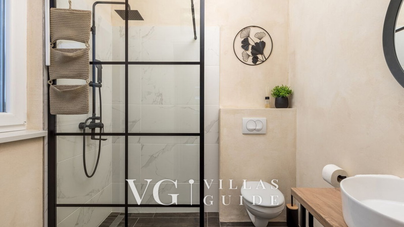 Villa Nika Bathroom