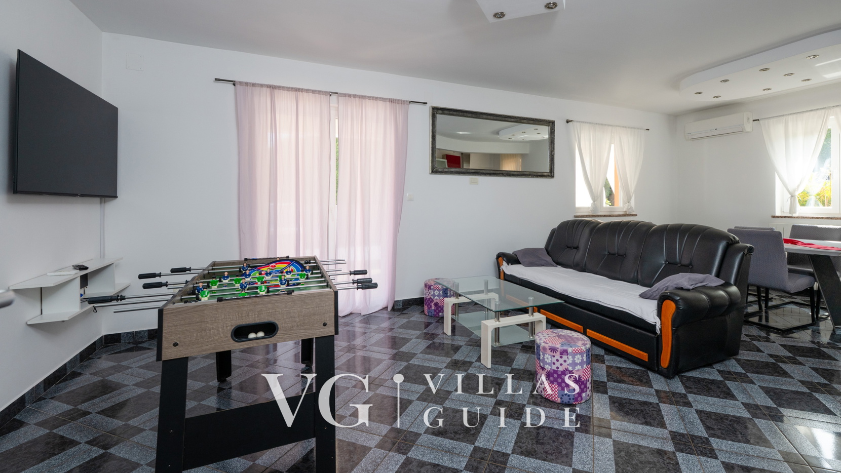 Villa Paola – Private Pool, Whirlpool & Family Activities Dnevni boravak