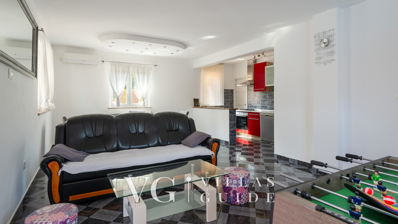 Villa Paola – Private Pool, Whirlpool & Family Activities Dnevni boravak