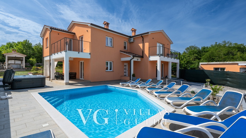 Villa Paola – Private Pool, Whirlpool & Family Activities Dvorište i vanjski dio objekta