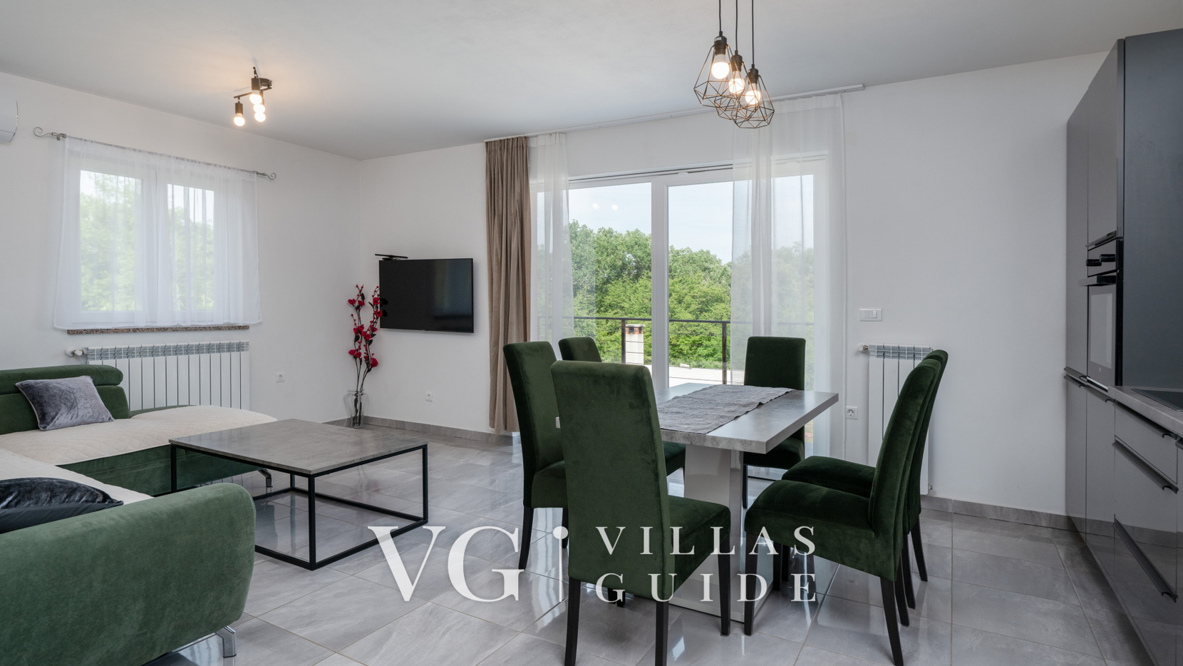Villa Paola – Private Pool, Whirlpool & Family Activities