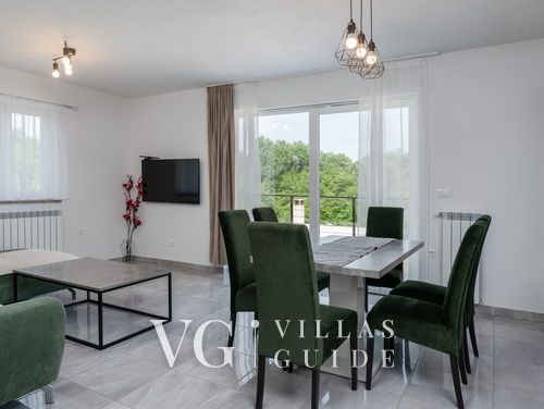 Villa Paola – Private Pool, Whirlpool & Family Activities