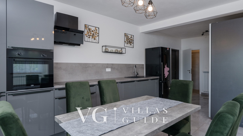 Villa Paola – Private Pool, Whirlpool & Family Activities Kuhinja
