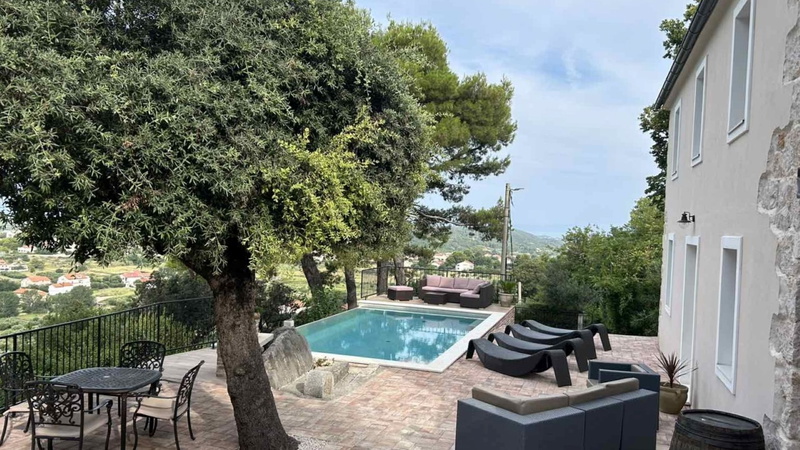 Villa Pantovcak with stunning views