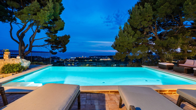 Villa Pantovcak with stunning views