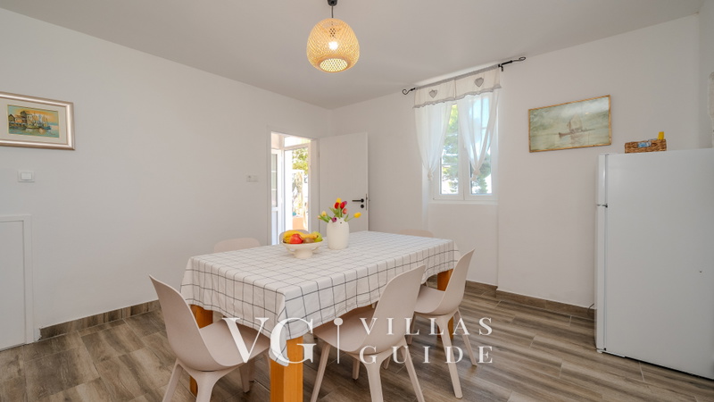 Villa Pantovcak with stunning views Kitchen