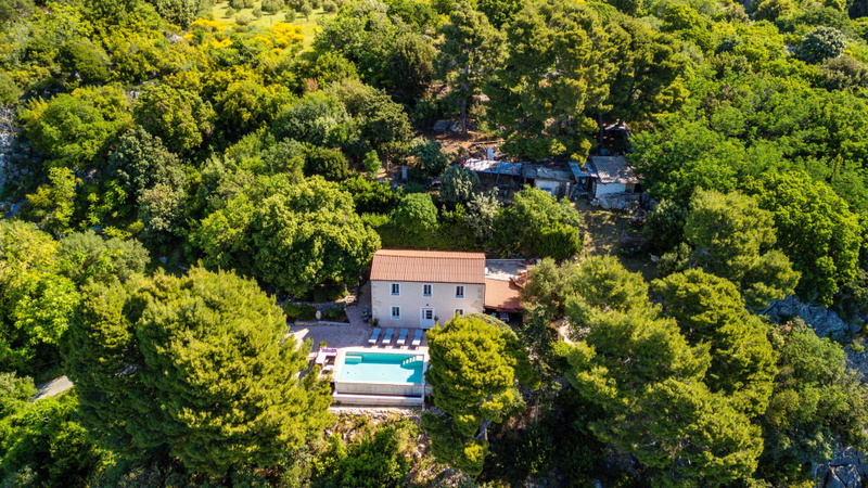 Villa Pantovcak with stunning views