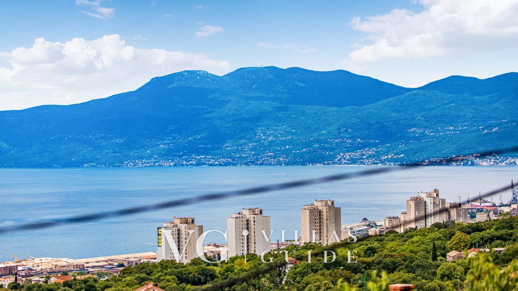 Studio apartment for a city break Garden and property exterior