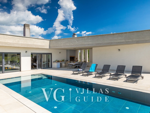 Villa Bateli