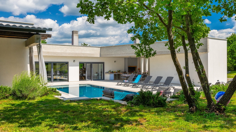 Villa Bateli