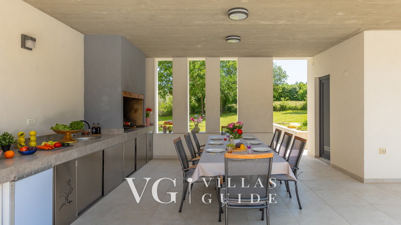 Villa Bateli Zusatzinhalte