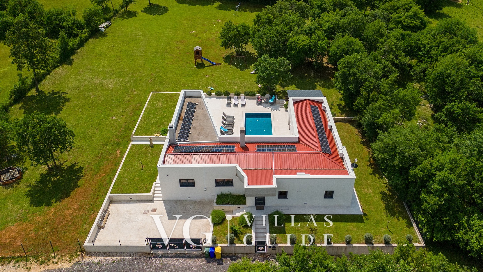 Villa Bateli Garten und Außenbereich