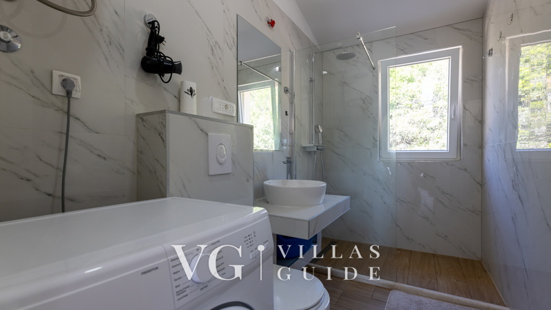 Apartman Jelinić 3 Badezimmer