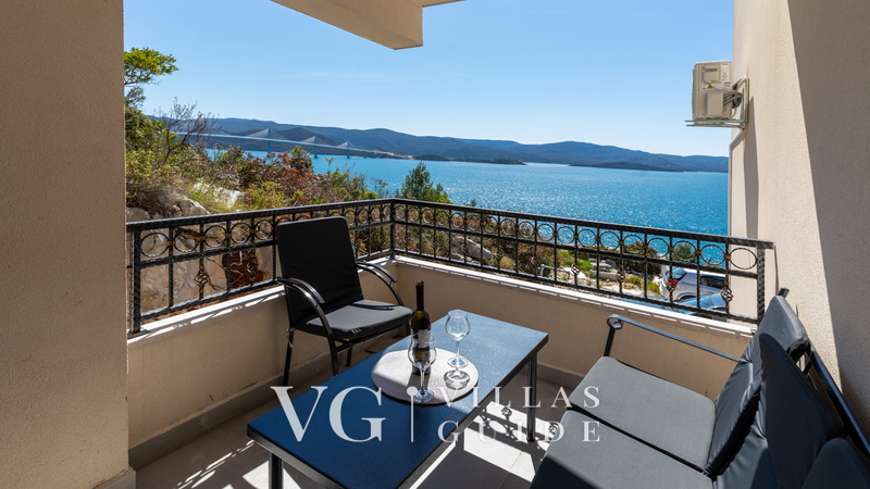 Apartman Jelinić 2 Garten und Außenbereich