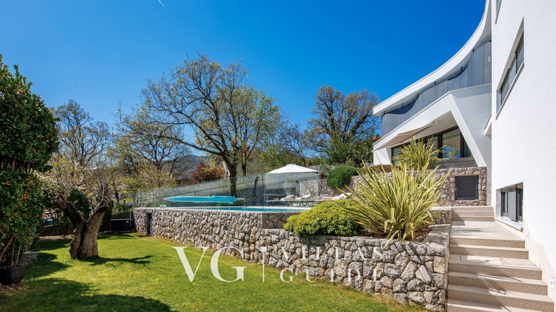 Villa Ursula - Luxury Apartment 1 Garten und Außenbereich