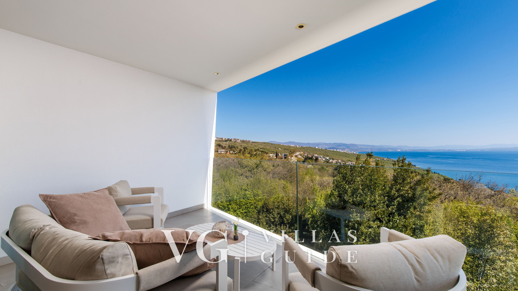 Villa Ursula - Luxury Apartment 2 Garden and property exterior