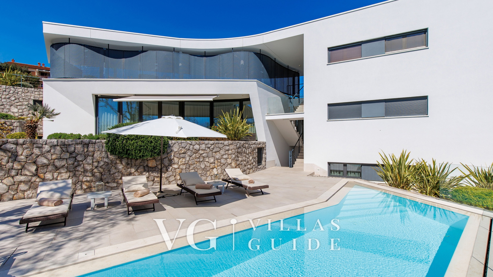 Villa Ursula - Luxury Apartment 2 Garden and property exterior