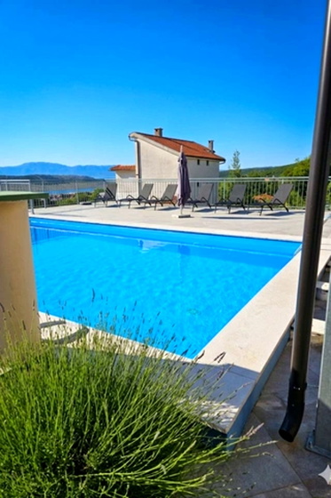 Holiday home Sparks - sea view villa with pool