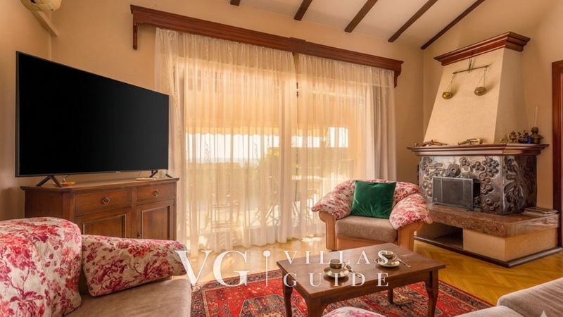 Holiday home Sparks- sea view villa with pool