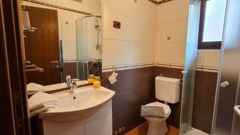 Holiday home Sparks - sea view villa with pool