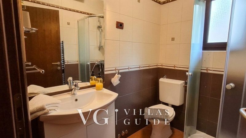 Holiday home Sparks- sea view villa with pool