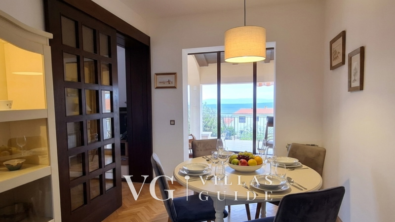 Holiday home Sparks- sea view villa with pool