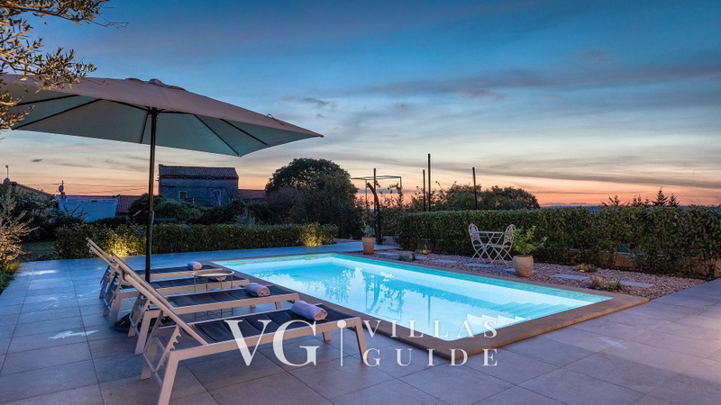 Casa Angelina Piscina