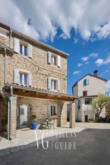 Casa Pove Garden and property exterior