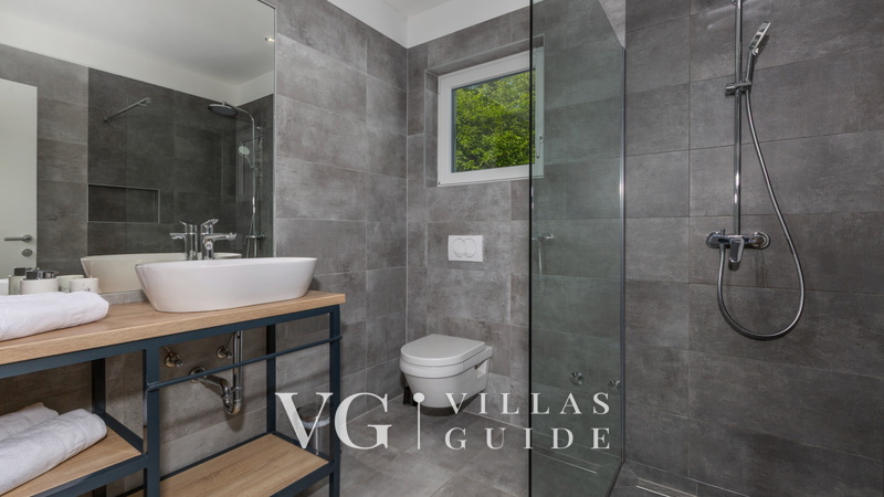 Villa De Lana pool Opatija-veprinac Kupaonica