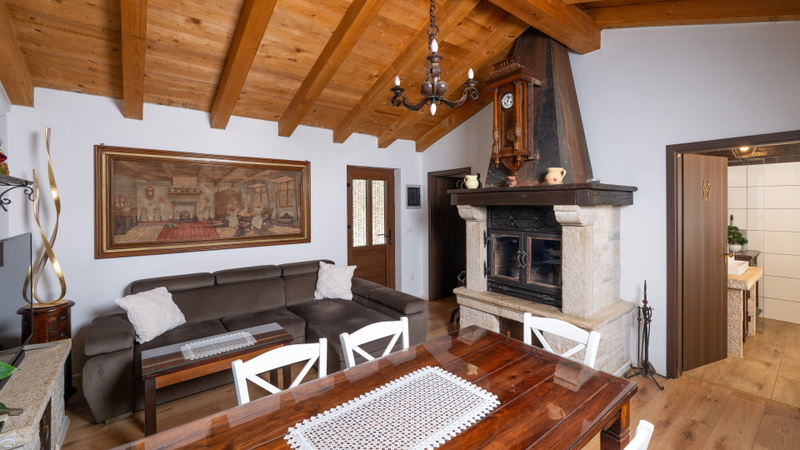 Villa Zebo – Rustic Stone House with Private Pool & Whirlpool